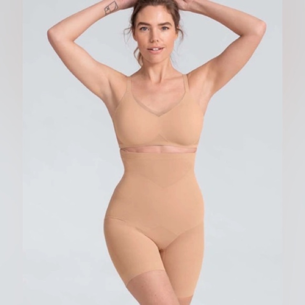 Honeylove SuperPower Short Size Medium in Sand
